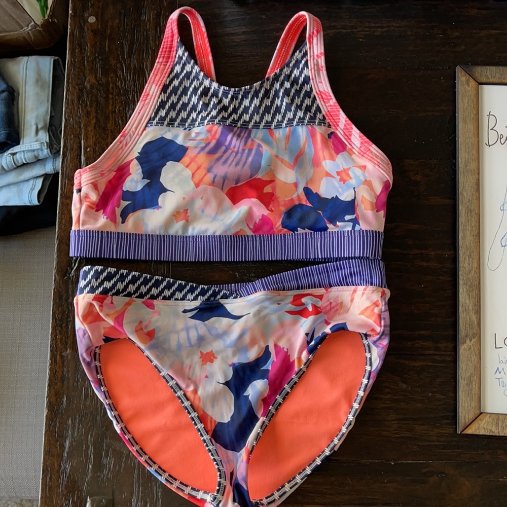 Athleta girls xl/14 bikini swimsuit